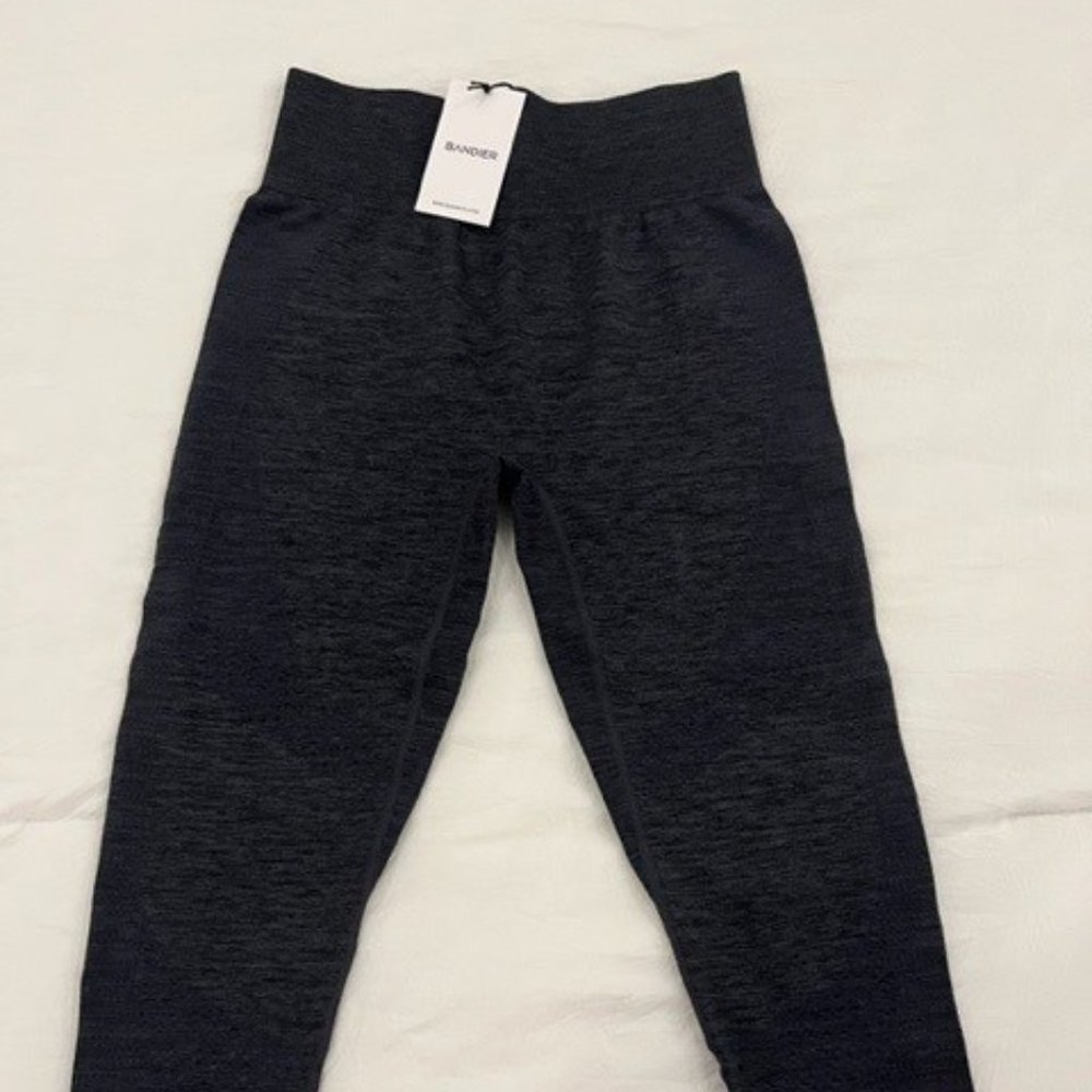 Bandier All Access Leggings with tags